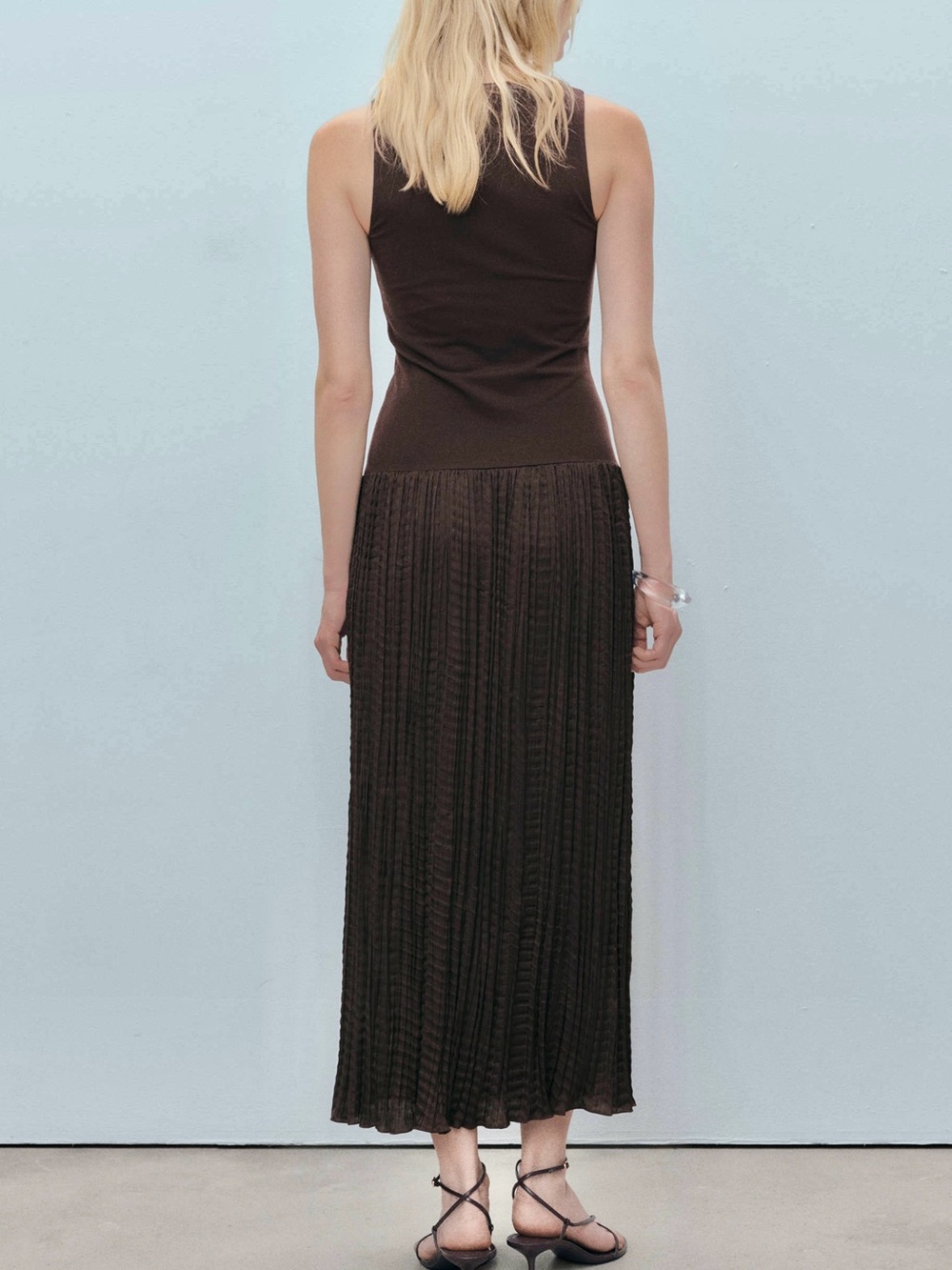 Mango MNG - NWT Brown Sleeveless Midi Dress with Pleated crinkle satin Skirt - Picture 3 of 3